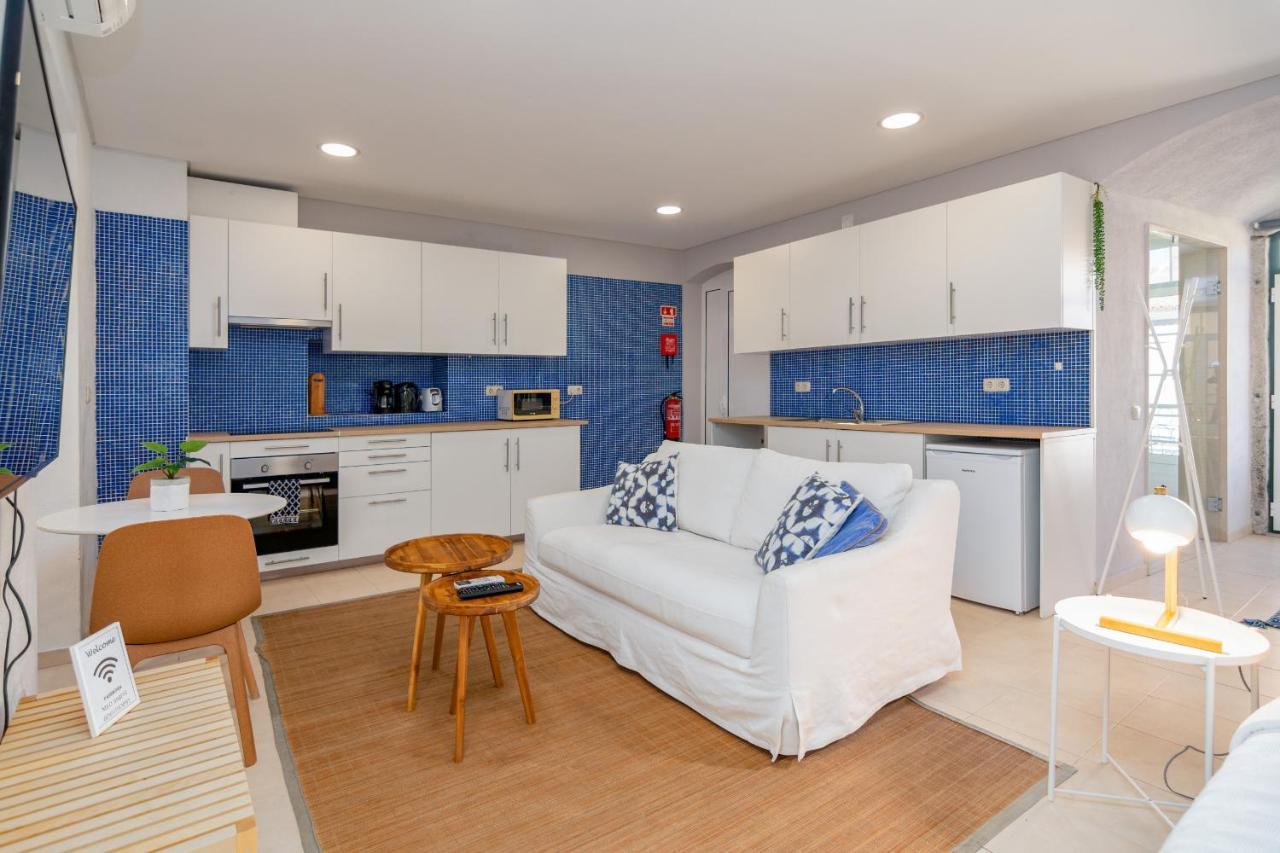 Downtown Blue Apartment *