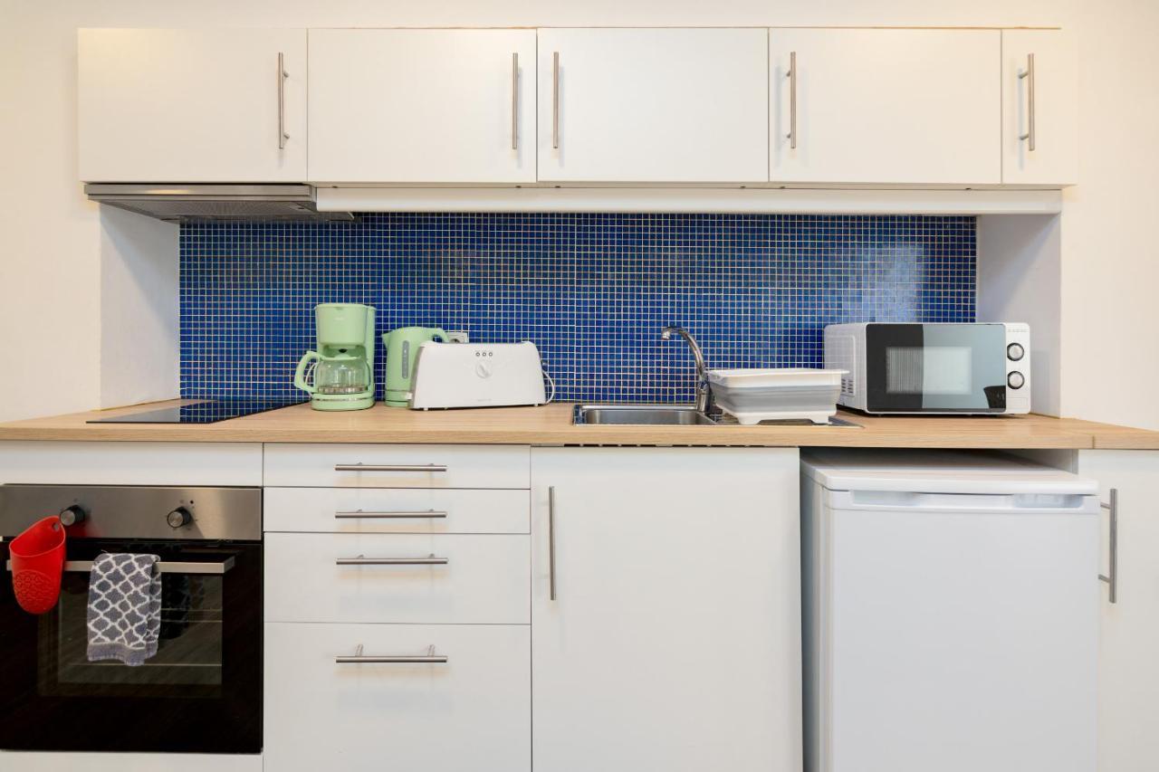 Downtown Blue Apartment *